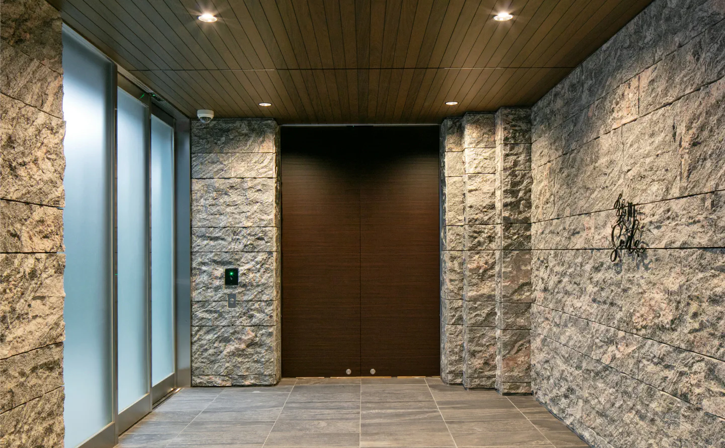 アイレストホームの写真02